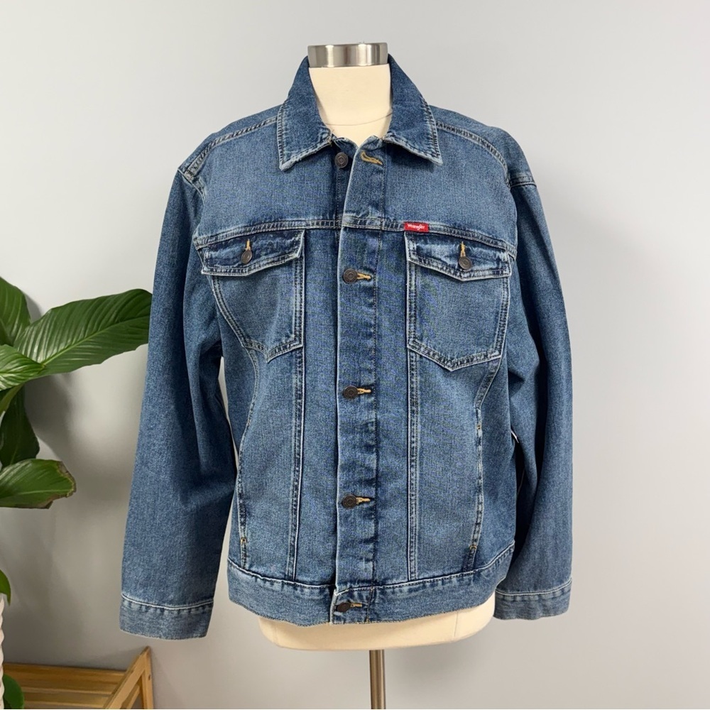NWT Wrangler Trucker Jacket Mens L Blue Jean Denim Unlined Retro Cowboy Hipster